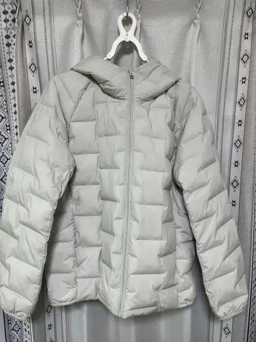 UNIQLO 퍼프 테크 후드티