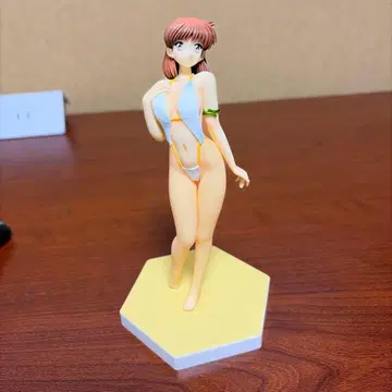 BEACH QUEENS 초음전사 보그맨 아니스 퍼 1/10 완성품