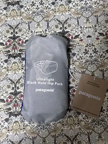 [미사용 새상품] 파타고니아 울트라 라이트 블랙 홀 히프 백 블루