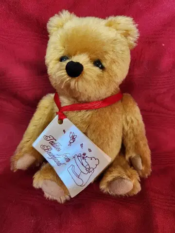 베어리랜드의 테디 봉제 인형