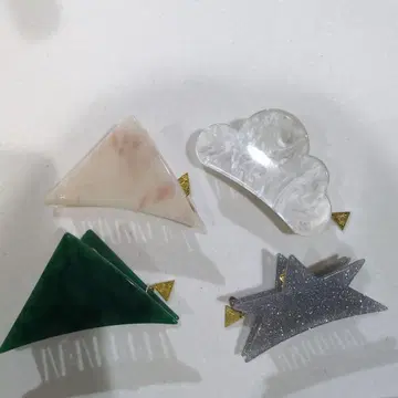 sAn 아크릴 헤어 클립 4개 세트