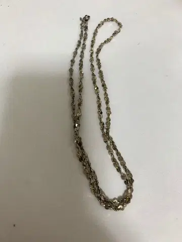 트위스트 체인 목걸이