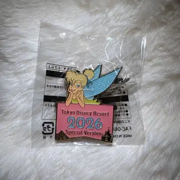 [미사용 새상품] 도쿄 디즈니 리조트 2026년 특별판 팅커벨 핀 배지