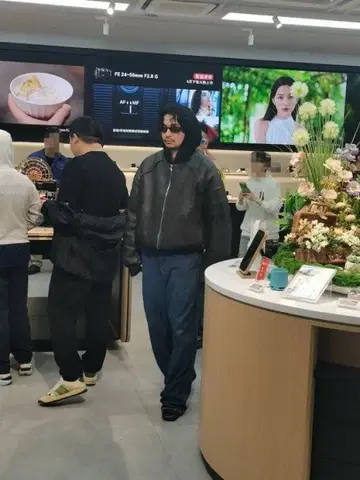 가죽 봄버 자켓 츠네타 다이키