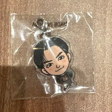 카와무라 카즈마 캐릭터 아크릴 참 THE RAMPAGE 가챠 카우콘