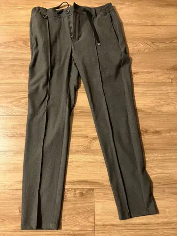 시착만 한 가을/겨울 제품 울 말팬싸 차콜 그레이 사이즈 M