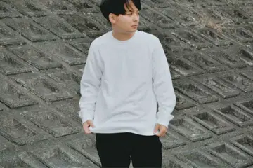 10YC 크루넥 맨투맨 마가잔쿄토 별주 컬러 PAPER (화이트)