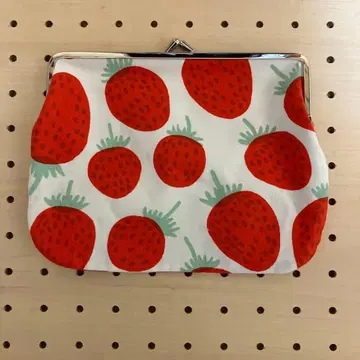 [ 새상품.미사용 ] marimekko 만시카 가마구치 파우치