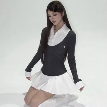 andwang 유니폼 플리츠 미니 원피스