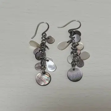 agete 나비 조개 드롭 귀걸이