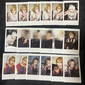 0.1g의 오산 미즈타 마리 씨 폴라로이드 세트