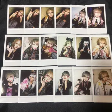 0.1g의 오산 미즈타 마리 씨 폴라로이드 세트