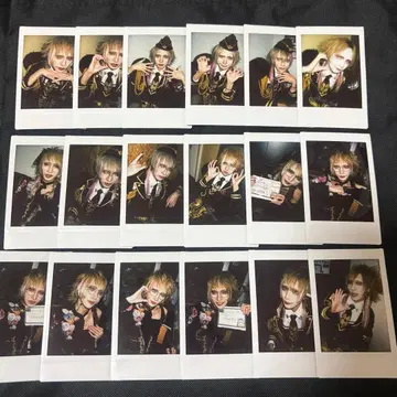 0.1g의 오산 미즈타 마리 씨 폴라로이드 세트