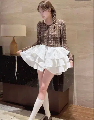 다리치 Darich 볼륨 프릴 트위드 니트 미니 원피스