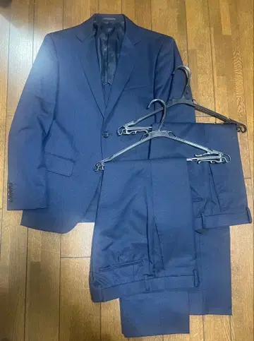 탑밸류 네이비 컬러 수트 겉옷 1벌 + 바지 2벌