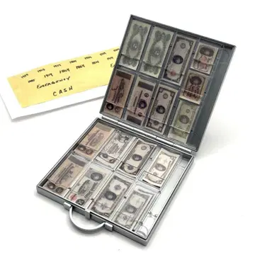 지폐 트렁크 1/6 닥터 브라운 백투더퓨처