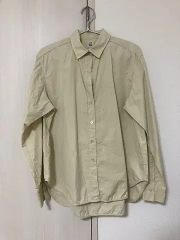 TOTEME 베이지 긴팔 버튼 셔츠