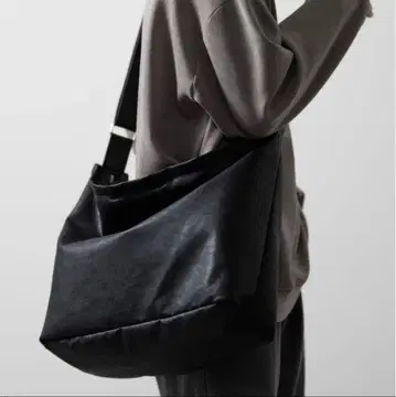 [ CLEL ] 루즈 빅 크로스백