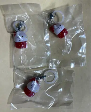 산리오 딸기 메지루시 액세서리 헬로키티