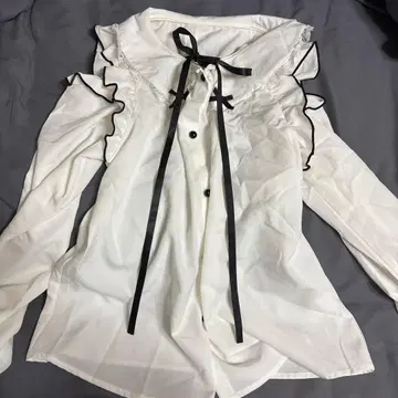 릴리 메리 지뢰 블라우스