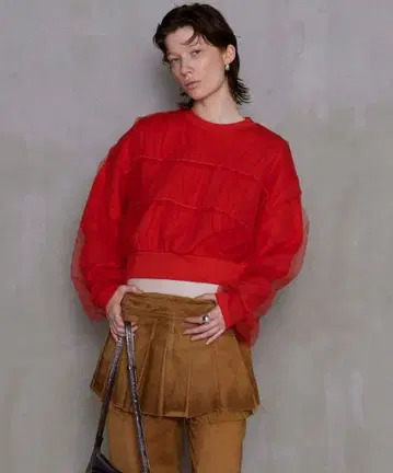 MAISON SPECIAL 튤 레이어드 맨투맨