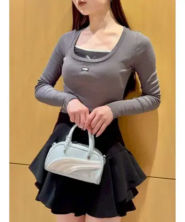 택 포함 미사용 새상품 [ SNIDEL x PUMA ] 레이어드 티셔츠