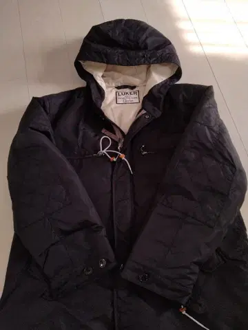 LUKER 다운 자켓