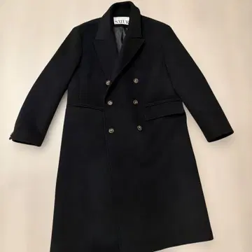 SATUR 블랙 코트