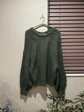 java 올리브 그린 니트 스웨터 긴팔