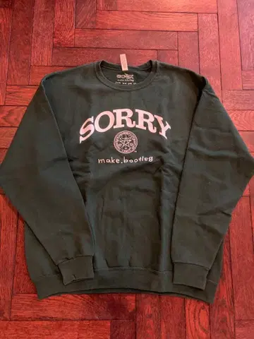 Sorry a bootleg 다크 그린 맨투맨