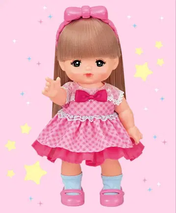 멜짱 핑크 드레스 헤어 스타일링