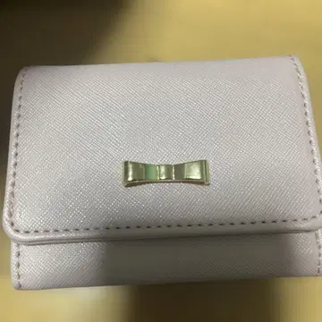 리본 모티브 3단 폴더형 지갑 핑크