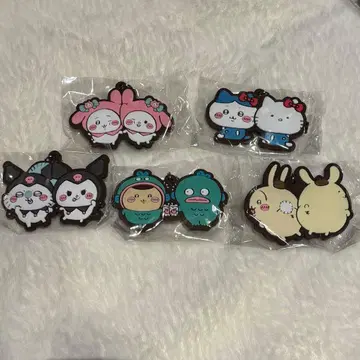 치이카와 (먼작귀) x 산리오 캐릭터즈 나카요시 러버 마스코트 컴플리트