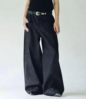 Camphor wood 더블 포켓 슬라브 릿지드 데님 완판템 S