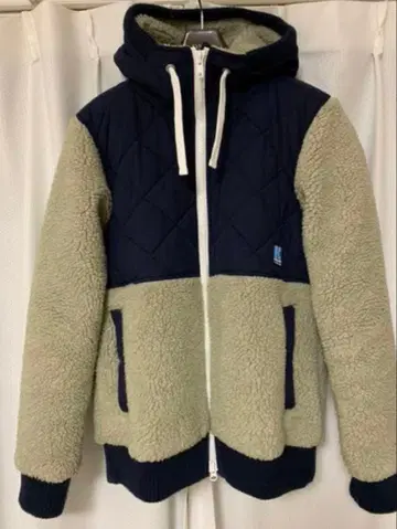 헬리한센 플리스 자켓