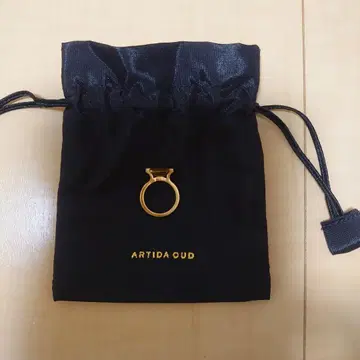 ARTIDA OUD 알티다 우드 렉탱글 시트린 반지