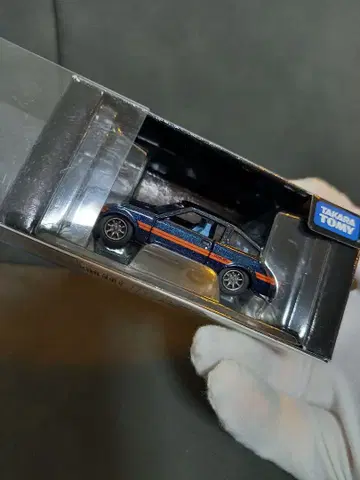 토미카 리미티드 토요타 코롤라 레빈 TE71