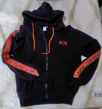 K:N:K MOMOIRO CLOVER Z 후드티 L 사이즈