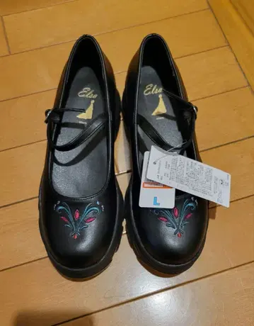 Elsa 블랙 자수 신발 L 사이즈