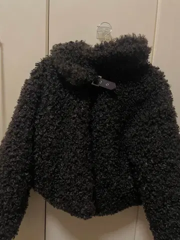 AS KNOW AS PINKY 카라 부착 푸들 퍼 BZ 블루종 자켓