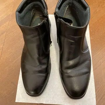 블랙 지퍼 부츠