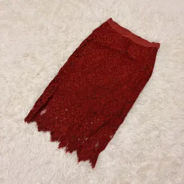 BAUM UND PFERDGARTEN 레이스 스커트 레드 밑단 스캘럽