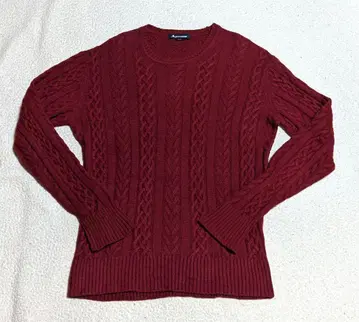 아쿠아 스큐텀 캐시미어 100% 케이블 니트