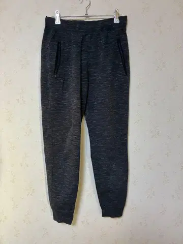 UNIQLO 유니클로 드라이 스트레치 스웨트 팬츠 그레이 S 사이즈