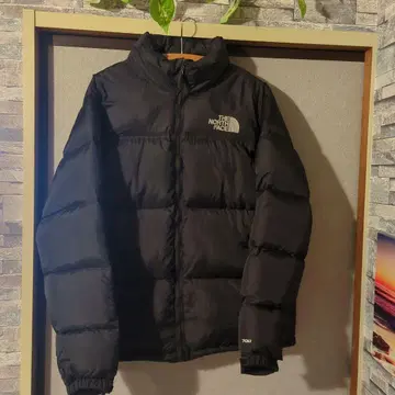 새상품급 THE NORTH FACE 다운 자켓 블랙 700