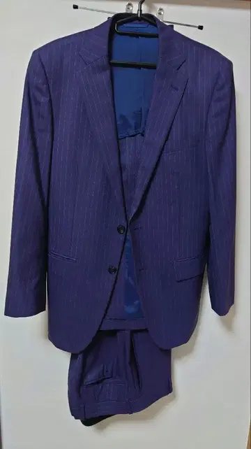 Y6 F.lli Ormezzano 사빌 로우 네이비 비즈니스 정장