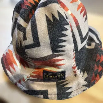 PENDLETON 리버서블 네이티브 무늬 다운햇