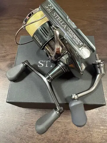 시마노 22 스텔라 C3000SDHHG