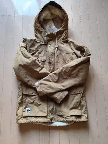 CHUMS (참스) 베이지 마운틴 파카 M 중고품