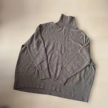 미라 오웬 캐시미어 혼방 터틀넥 스웨터 긴팔